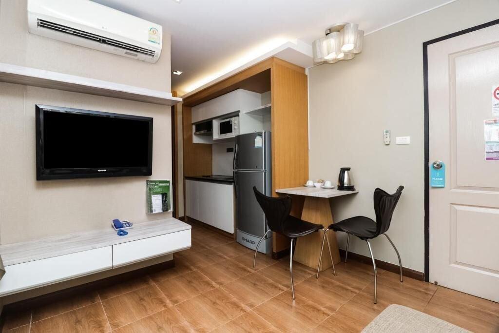 Greenview Ekkamai10 Suite Bangkok Dış mekan fotoğraf