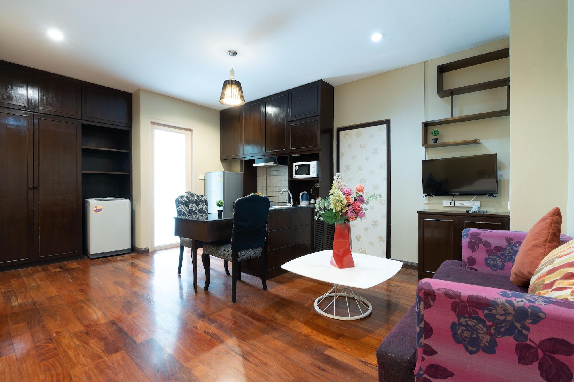 Greenview Ekkamai10 Suite Bangkok Dış mekan fotoğraf