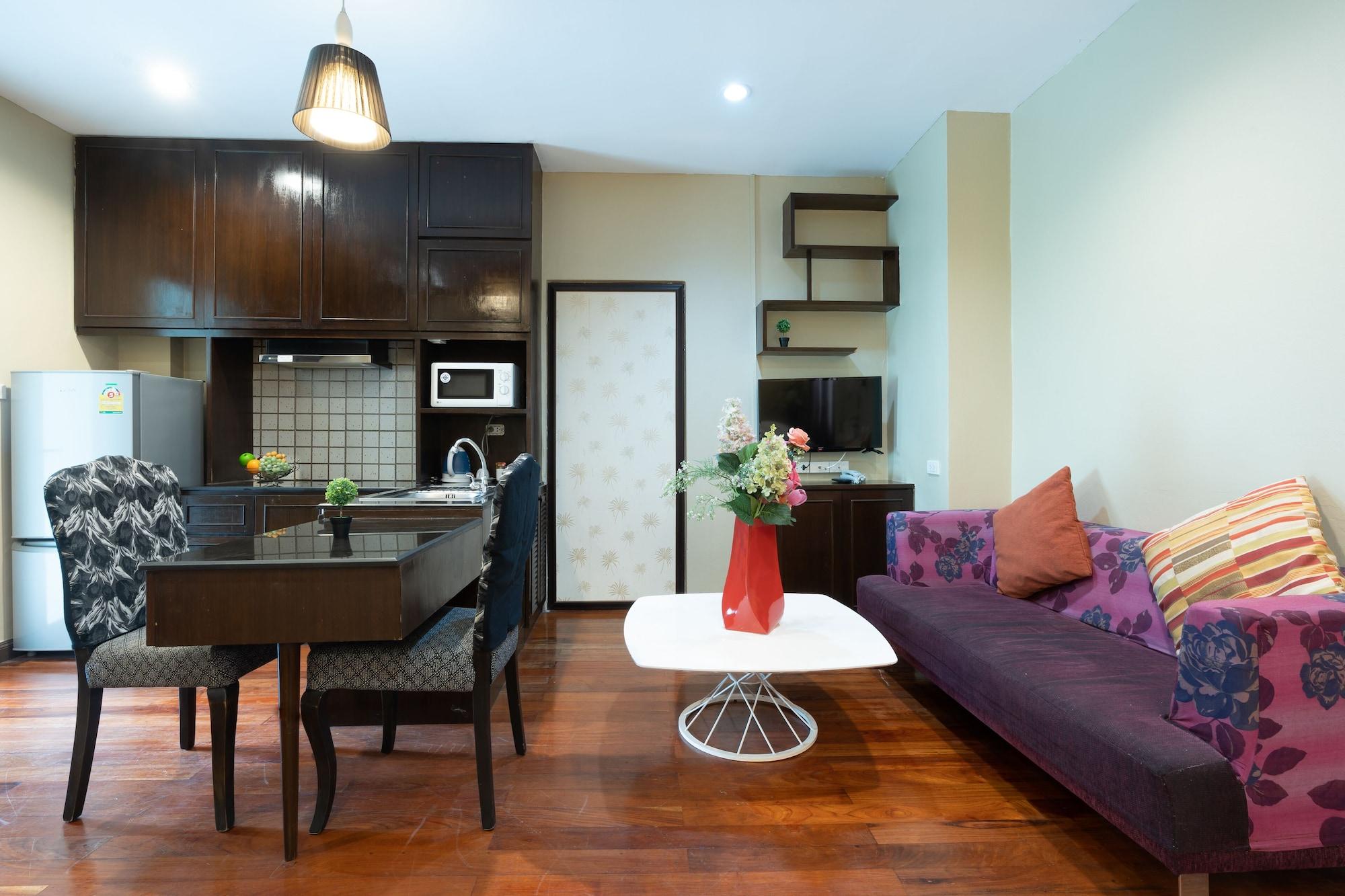 Greenview Ekkamai10 Suite Bangkok Dış mekan fotoğraf