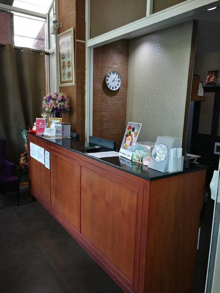 Greenview Ekkamai10 Suite Bangkok Dış mekan fotoğraf
