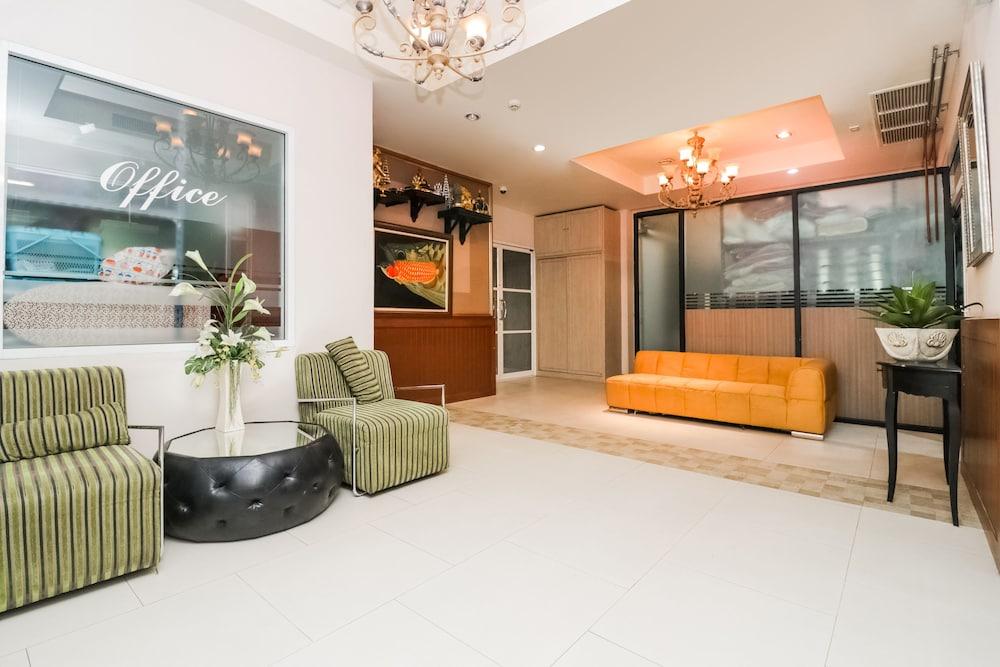 Greenview Ekkamai10 Suite Bangkok Dış mekan fotoğraf