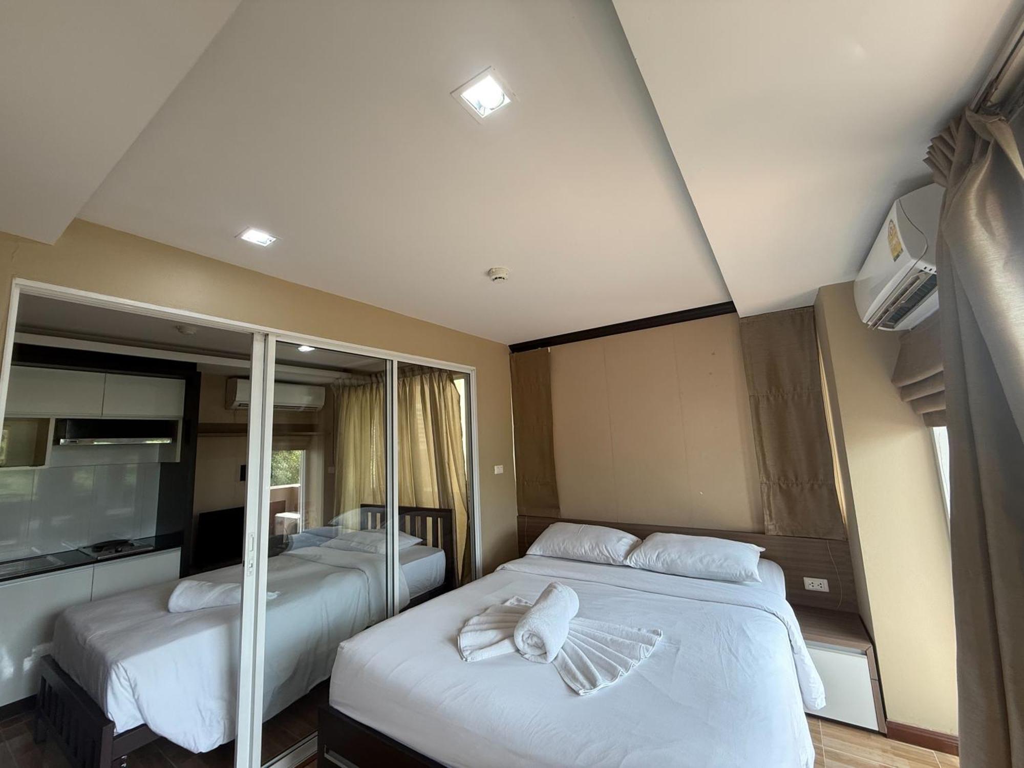 Greenview Ekkamai10 Suite Bangkok Dış mekan fotoğraf