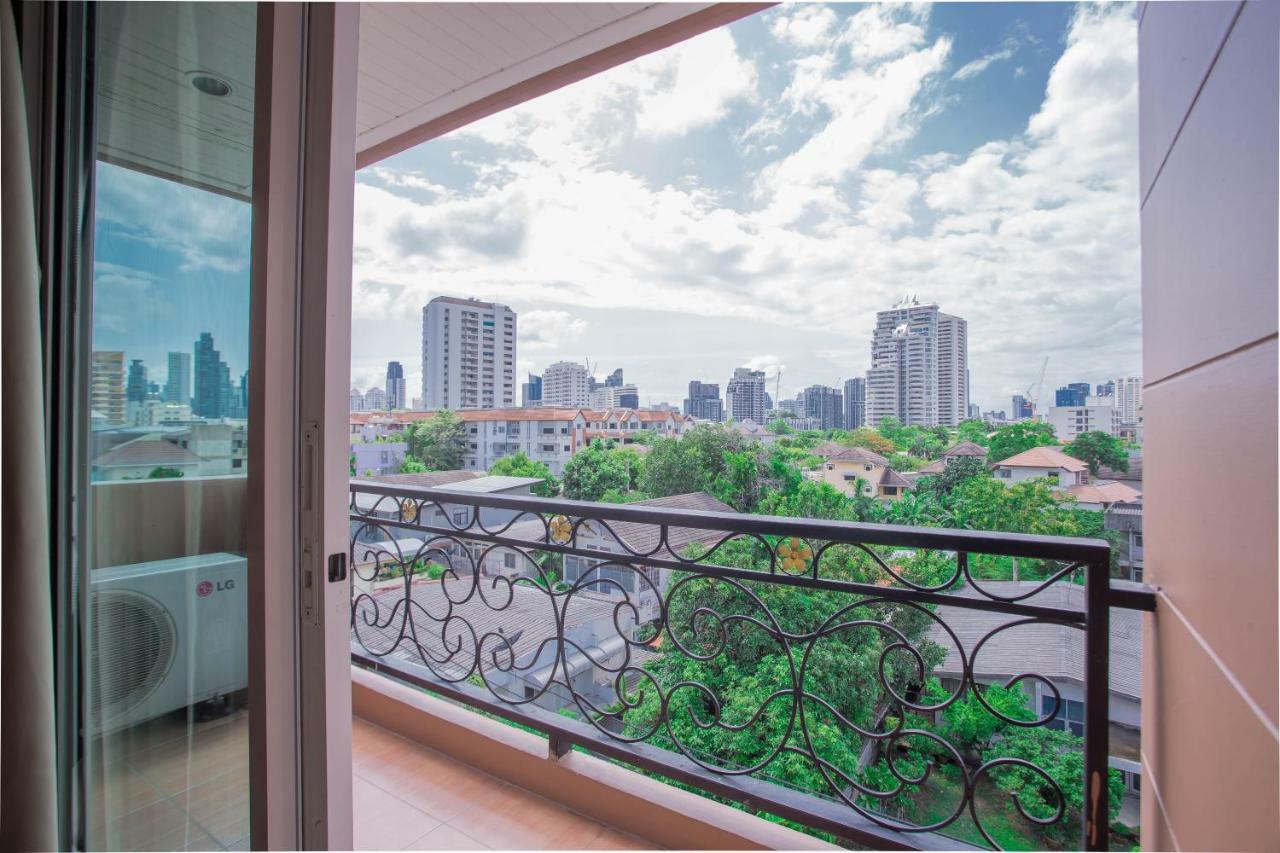 Greenview Ekkamai10 Suite Bangkok Dış mekan fotoğraf