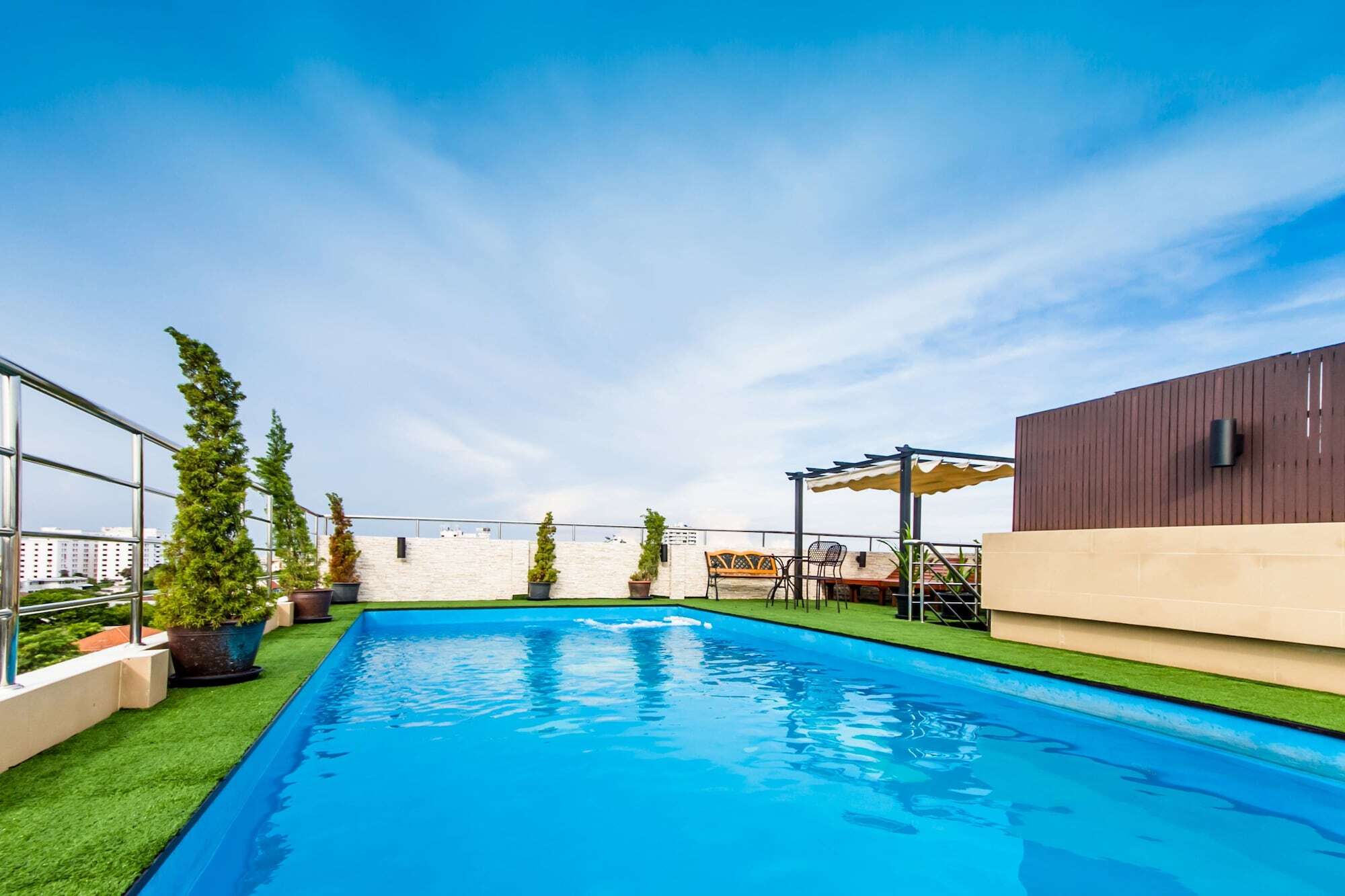 Greenview Ekkamai10 Suite Bangkok Dış mekan fotoğraf