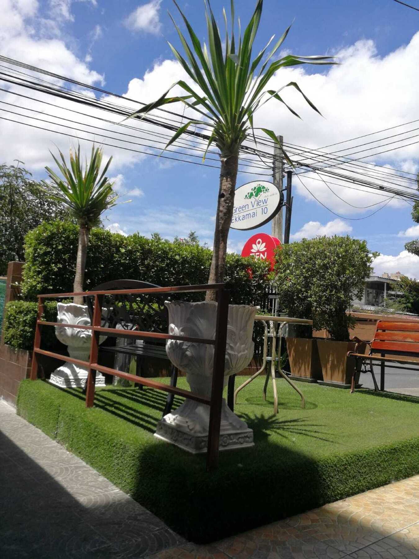 Greenview Ekkamai10 Suite Bangkok Dış mekan fotoğraf
